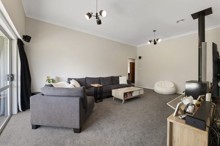 Photo of property in 2319 Mountain Road, Tariki, Inglewood, 4390