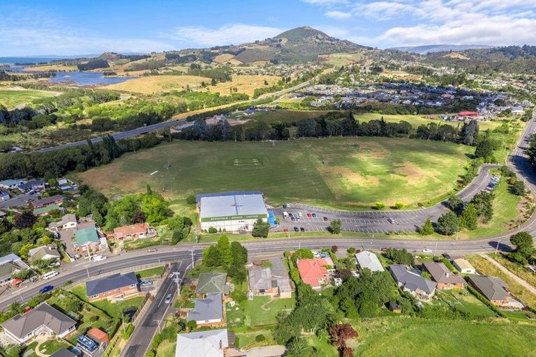 Photo of property in 317 Main South Road, Green Island, Dunedin, 9018