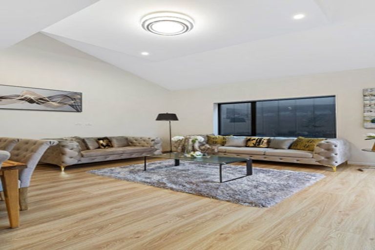 Photo of property in 65 Maungakaraka Road, Karaka, 2580