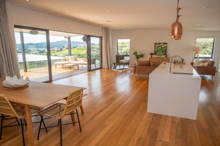 Photo of property in 5 Frangipani Street, Cable Bay, 0420