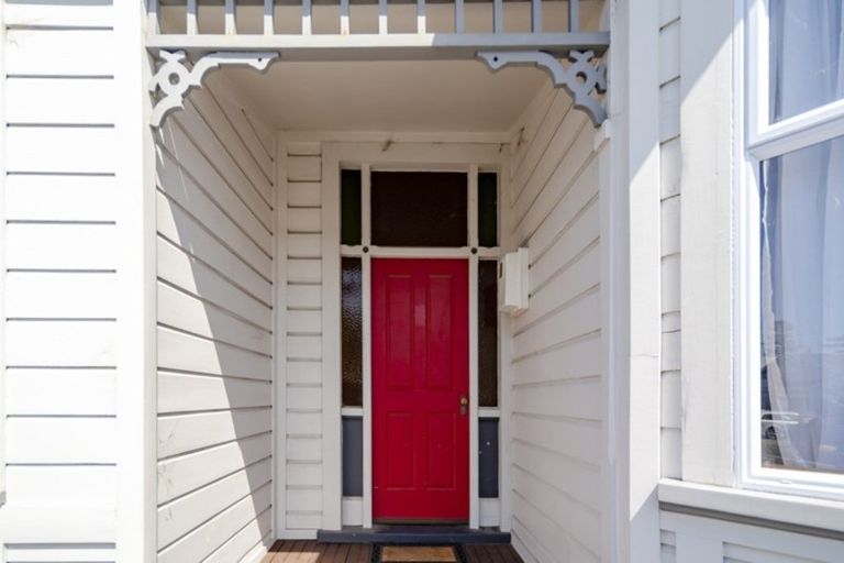 Photo of property in 149 Wellesley Road, Napier South, Napier, 4110