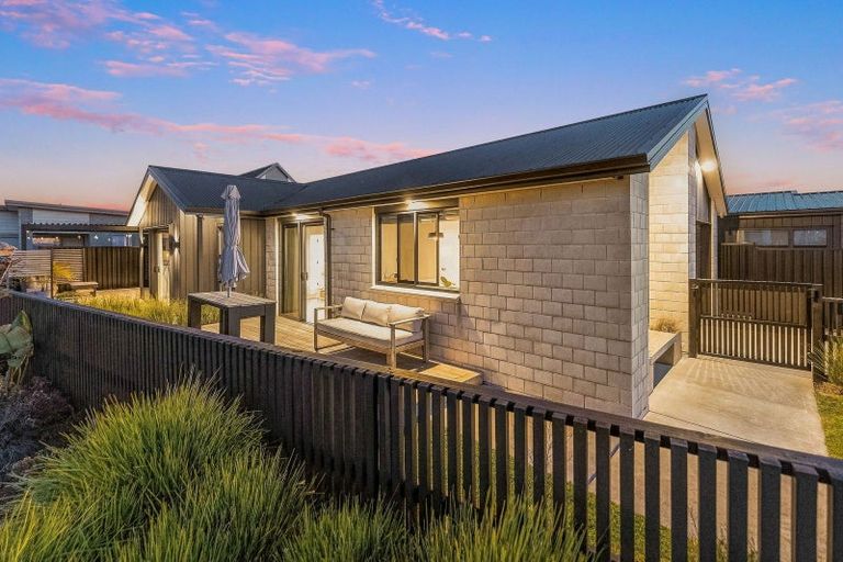 Photo of property in 1 Chrysler Street, Papamoa, 3118