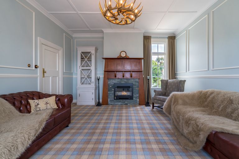 Photo of property in 75 Eglinton Road, Mornington, Dunedin, 9011