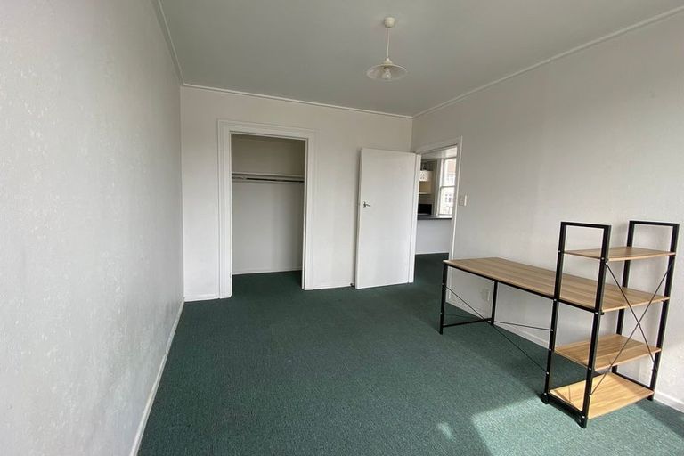 Photo of property in 16 Austin Street, Mount Victoria, Wellington, 6011