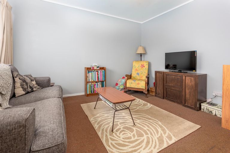 Photo of property in 209 Queen Street, Pukekohe, 2120