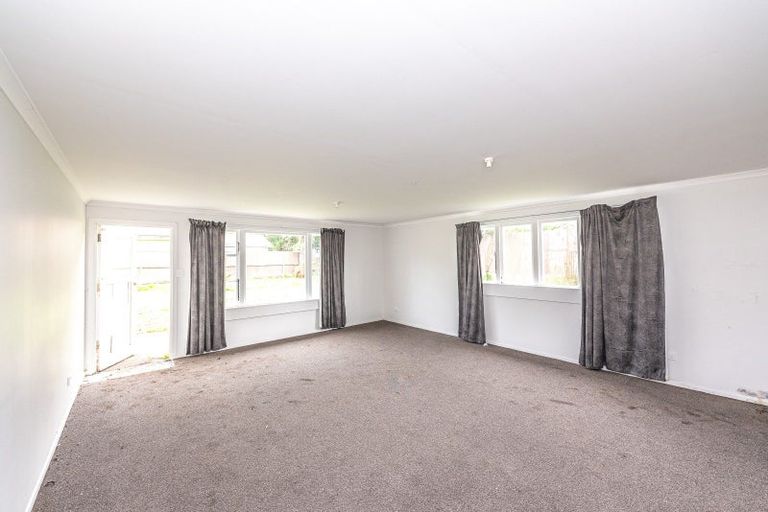 Photo of property in 19 Tongariro Street, Castlecliff, Whanganui, 4501