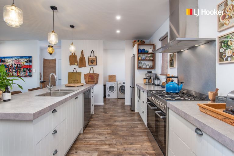 Photo of property in 18 Mallard Drive, Waihola, Outram, 9073