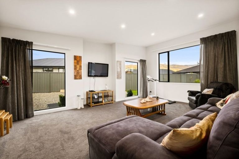 Photo of property in 9 Caledonian Place, Cromwell, 9310