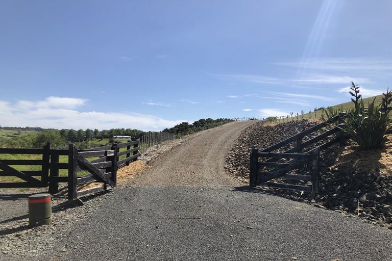 Photo of property in 44 Pigeon Berry Lane, Mangawhai, 0573