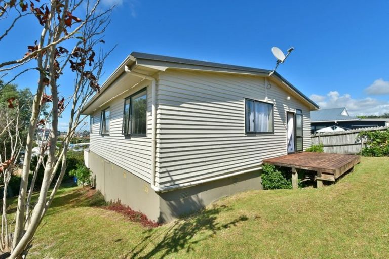 Photo of property in 6 Matai Road, Stanmore Bay, Whangaparaoa, 0932