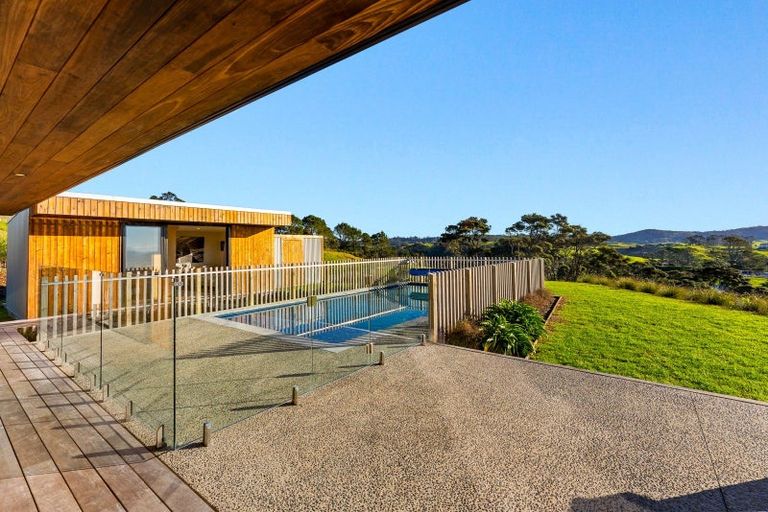 Photo of property in 94 Amreins Road, Waitakere, Henderson, 0782