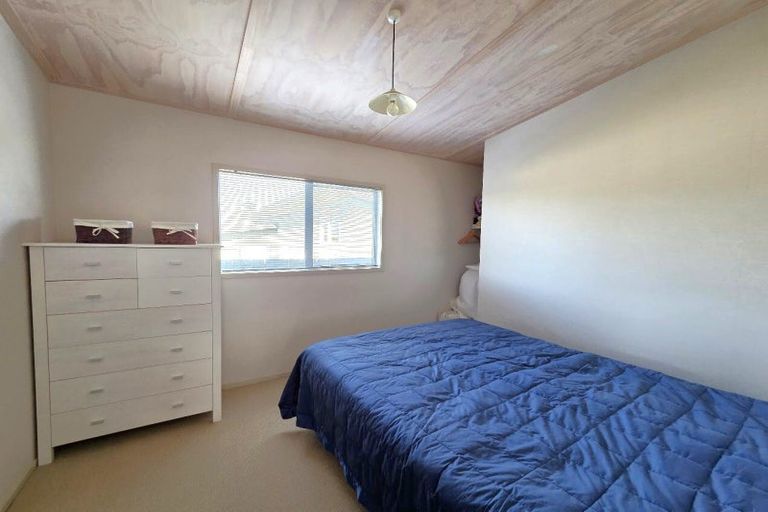 Photo of property in 102 Sands Crescent, Matarangi, Whitianga, 3592