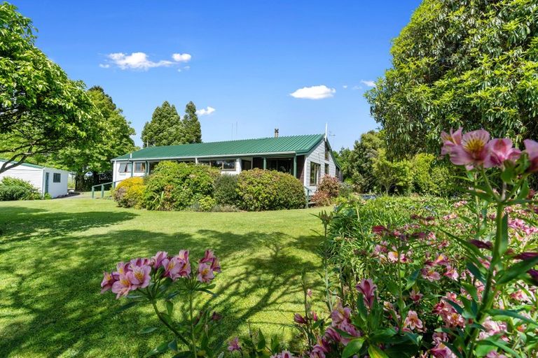 Photo of property in 63 Kaipikari Road Upper, Urenui, 4375