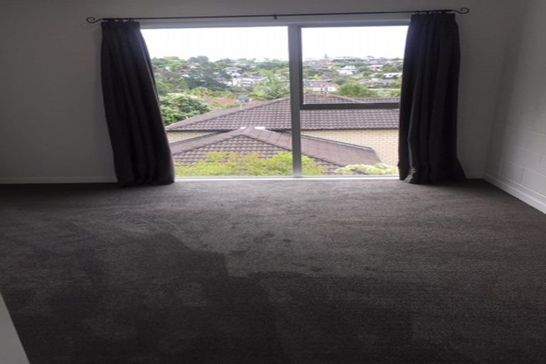 Photo of property in 153 Browns Bay Road, Browns Bay, Auckland, 0630