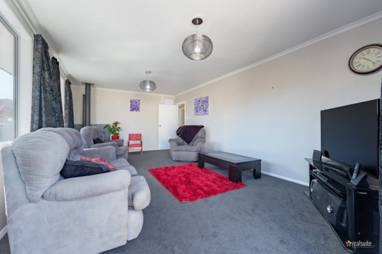 Photo of property in 2a Mcbain Grove, Avalon, Lower Hutt, 5011