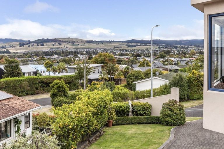 Photo of property in 19 Henry Hill Road, Taupo, 3330