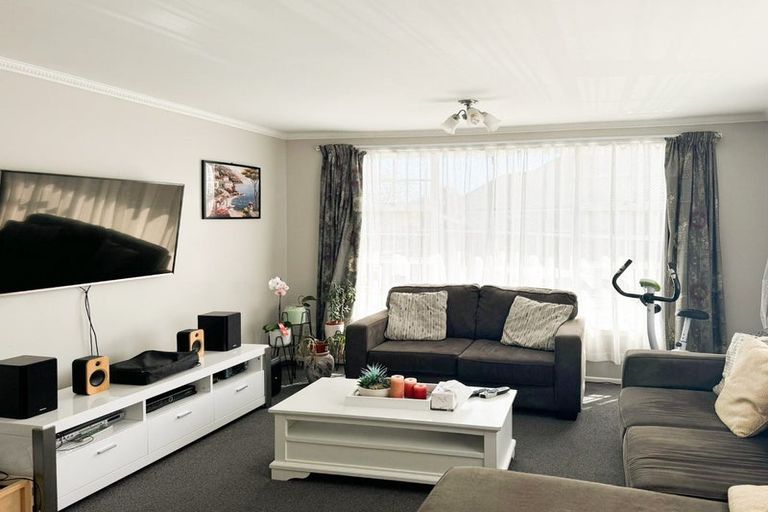 Photo of property in 2/11 Bencard Place, Hoon Hay, Christchurch, 8025