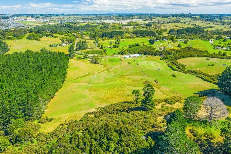 Photo of property in 53b Russell Road, Wainui, Silverdale, 0992