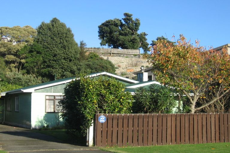 Photo of property in 28 Donovan Road, Paraparaumu Beach, Paraparaumu, 5032