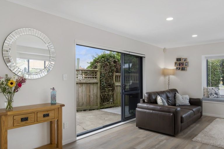 Photo of property in 2 Ranfurly Terrace, Pyes Pa, Tauranga, 3112