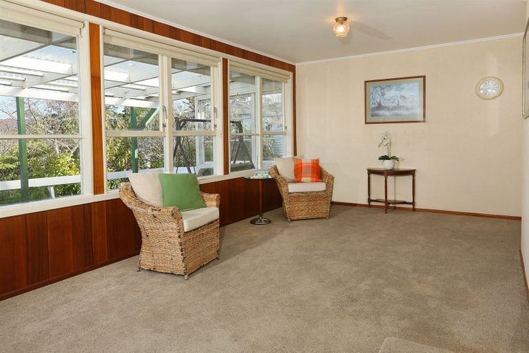 Photo of property in 274 Sturges Road, Henderson, Auckland, 0612