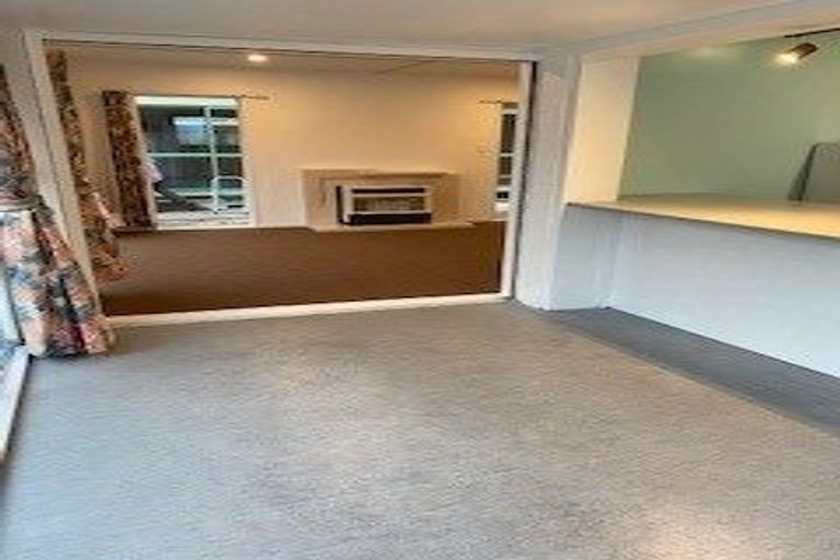 Photo of property in 8a Newnham Terrace, Upper Riccarton, Christchurch, 8041