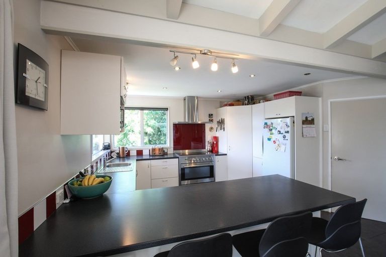 Photo of property in 8 Home Street, Winton, 9720