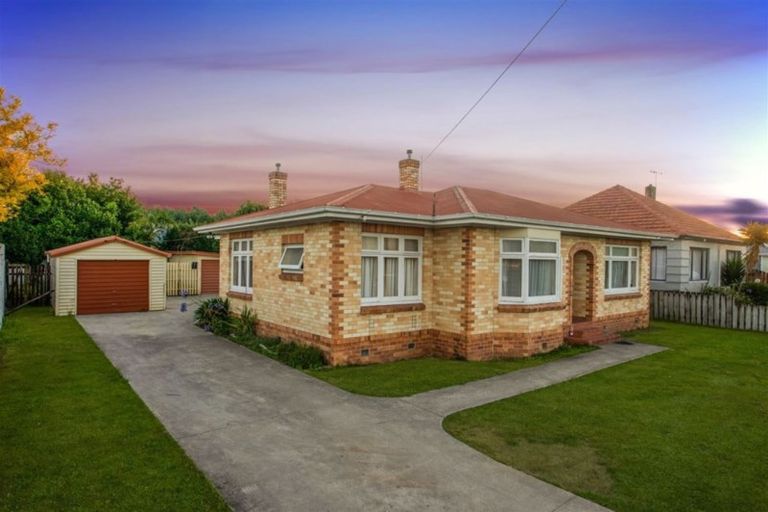Photo of property in 76 Claude Street, Fairfield, Hamilton, 3214