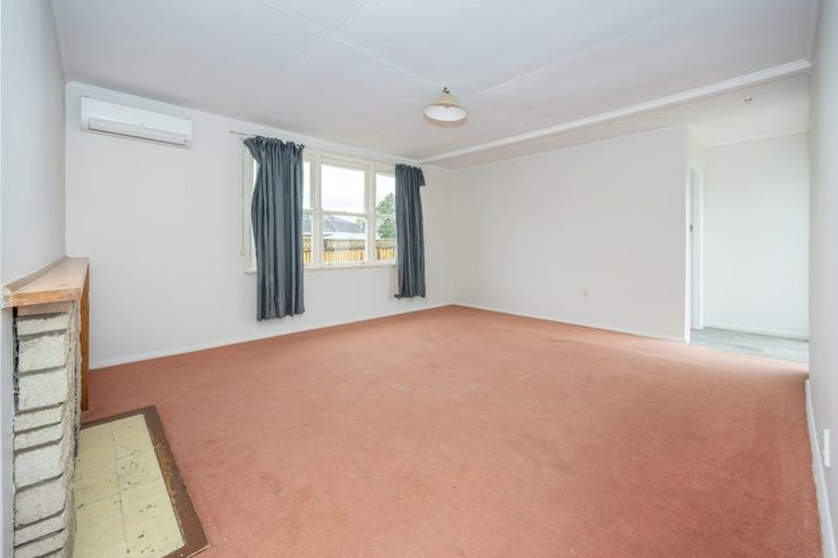 Photo of property in 8 Lee Place, Bader, Hamilton, 3206