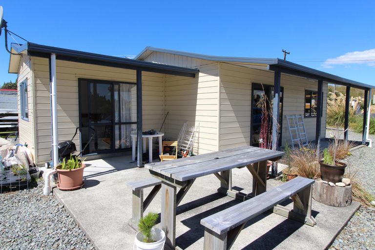 Photo of property in 25 Helena Street, Lumsden, 9730