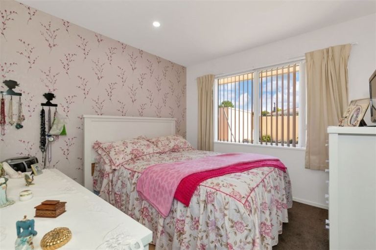 Photo of property in 3/7 Wineberry Avenue, Amberley, 7410