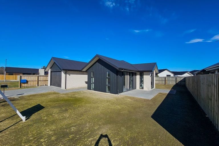 Photo of property in 39 Thirlwall Street, Woodend, 7610