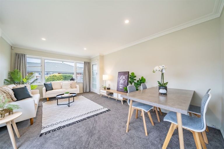 Photo of property in 2/30 Marion Street, Silverstream, Upper Hutt, 5019