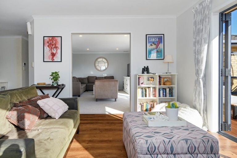 Photo of property in 74 Kinloch Way, Bethlehem, Tauranga, 3110