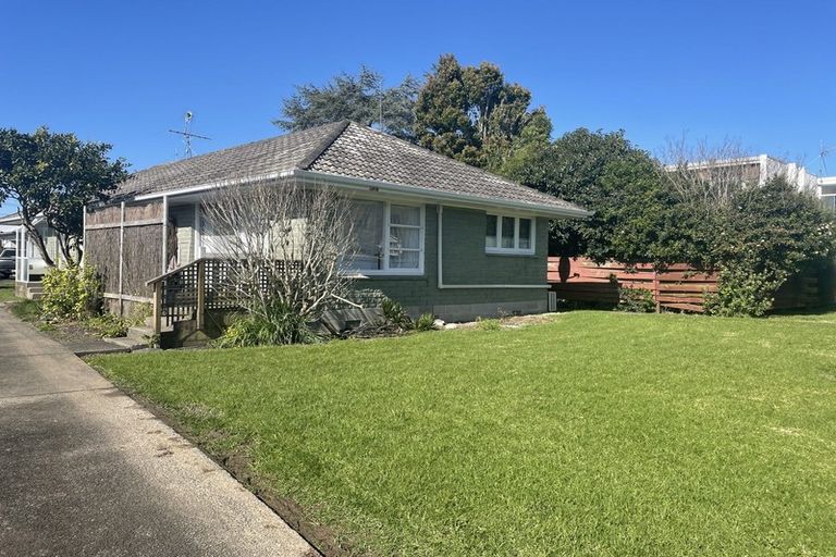Photo of property in 26 Evelyn Place, Hillcrest, Auckland, 0627