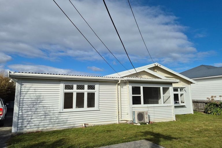 Photo of property in 24 Stone Street, Miramar, Wellington, 6022