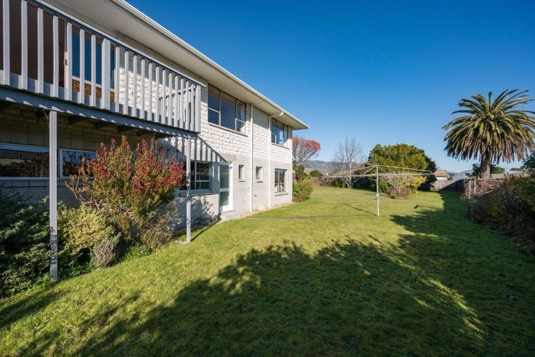 Photo of property in 2 Balmoral Place, Stoke, Nelson, 7011