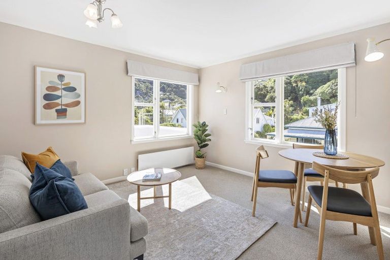 Photo of property in 107-109 Muritai Road, Eastbourne, Lower Hutt, 5013
