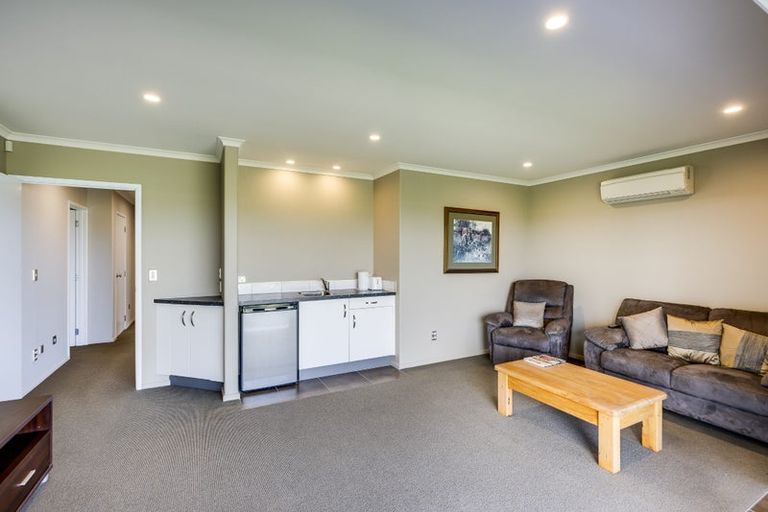 Photo of property in Cheltenham Court, 609 Market Street South, Hastings, 4122