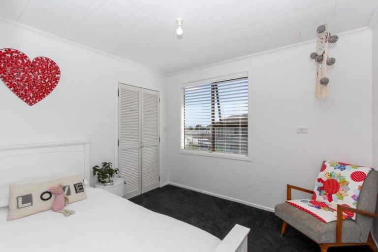 Photo of property in 7 Elliott Street, Waitara, 4320