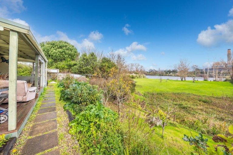 Photo of property in 190 Great South Road, Huntly, 3700