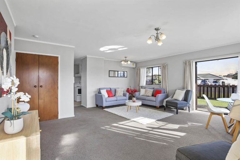 Photo of property in 1/20 Sturges Road, Henderson, Auckland, 0612