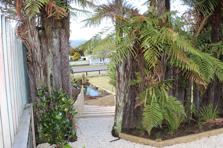 Photo of property in 105 Rangatira Drive, Mangakino, 3421