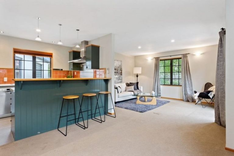 Photo of property in 323 Gardiners Road, Harewood, Christchurch, 8051