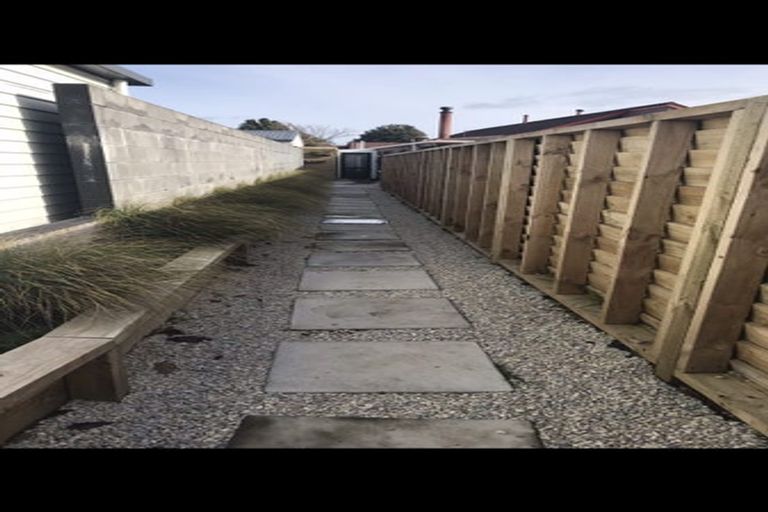 Photo of property in 16 Ropiha Street, Fitzroy, New Plymouth, 4312