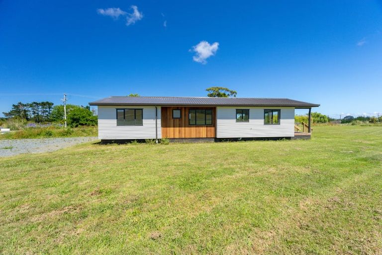 Photo of property in 20 Journeys End, Tapora, 0977