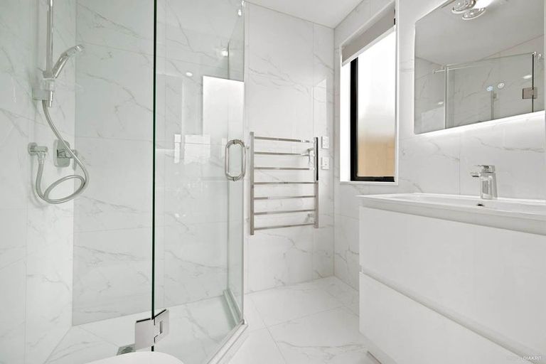 Photo of property in 24d Tomintoul Place, Highland Park, Auckland, 2010