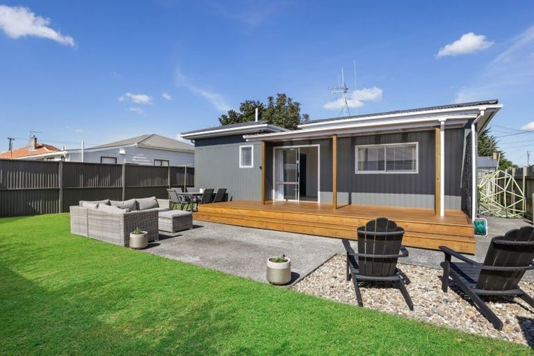 Photo of property in 70 Rimu Street, Maeroa, Hamilton, 3200