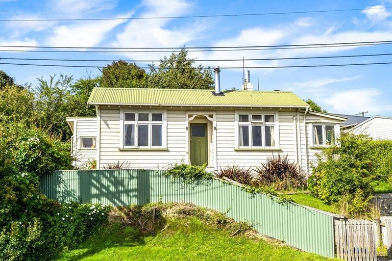 Photo of property in 190 Main South Road, Green Island, Dunedin, 9018