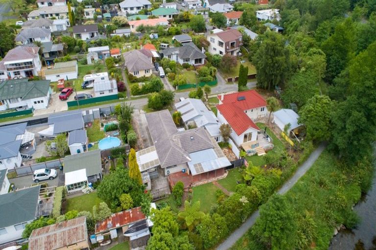 Photo of property in 27 Mill Street, Maitai, Nelson, 7010